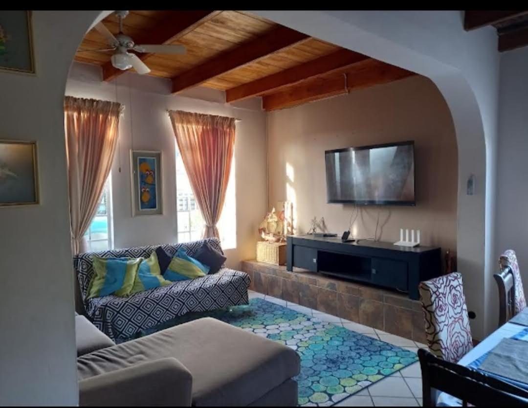 Keedols Inn & Backpackers Knysna Luaran gambar